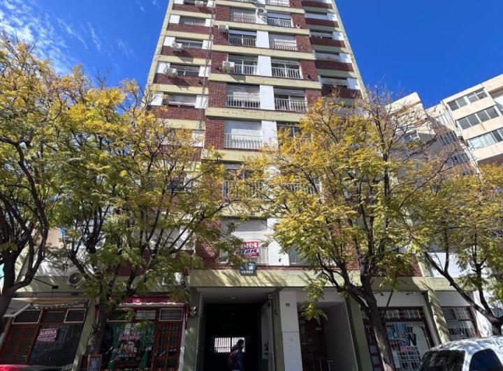 Departamento · 75m² · 4 Ambientes · 1 Cochera