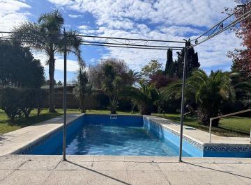 Casa · 110m² · 3 Ambientes · 1 Cochera · Venta Casa 3 Amb C/ Pileta en Comarca del Sol