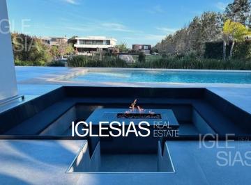Casa · 314m² · 6 Ambientes · 6 Cocheras · Casa en Alquiler Anual y Temporal, Al Río, Amoblada en Albanueva, Tigre