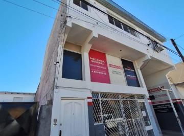 Departamento de 5 ambientes, Neuquén · Departamento de 75 m² con 2 Dorm. en Alquiler