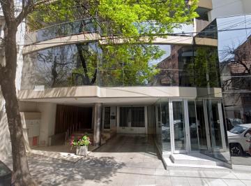 Oficina comercial · 210m² · 7 Ambientes · Oficina en Dean Funes Al 500