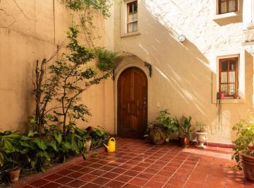 ARI-ARI-3103_2 · Hermoso PH 4 Ambientes con Patio y Dos Baños