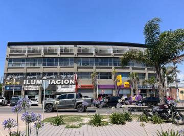 Oficina comercial de 4 ambientes, Esteban Echeverría · Alquiler Oficina Comercial Frente a Las Toscas.