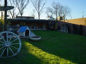 Quinta vacacional de 2 ambientes, Saladillo · Casa Quinta en Barrio Los Troncos, Saladillo