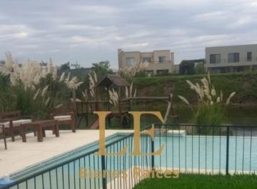 Casa · 270m² · 6 Ambientes · 2 Cocheras · Alquiler Casa Canton Golf