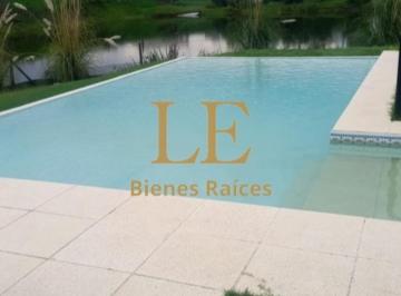 Casa · 270m² · 6 Ambientes · 2 Cocheras · Alquiler Casa Canton Golf
