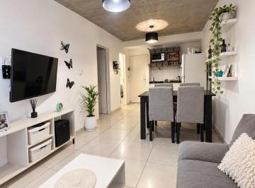 Departamento · 29m² · 2 Ambientes · Venta Departamento de 1 Dormitorio Al Frente y Terraza con Parrillero, Viamonte 32 Bis, Rep. Sexta