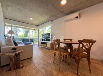 Departamento de 3 ambientes, Uruguay · Departamento 3 Amb 2 Baños y Cochera en Alquiler Punta del Este 2027