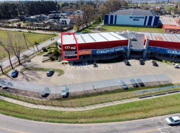 Local comercial · 177m² · Local en Alquiler en La Reja, Moreno