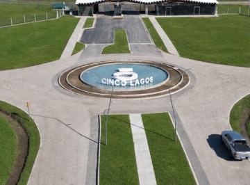 Terreno · 427m² · Lote 359 - Cinco Lagos - Ibarlucea - 427 m² - con Posesion