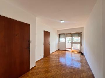 Departamento · 45m² · 3 Ambientes · Alquiler Departamento Rosario 1 Dormitorio Balcon Cocina Separada Barrio Centro Martin