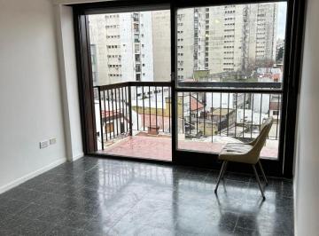 Departamento de 3 ambientes, Monte Castro · Alquiler con Expensas Incluidas Reciclado con Cochera Cubierta y Baulera