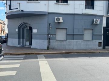 Consultorio · 110m² · Alquiler de Consultorio en Clínica Médica