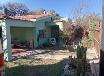 Casa · 90m² · 4 Ambientes · 1 Cochera · Venta Casa 3 Dorm. Capilla del Monte
