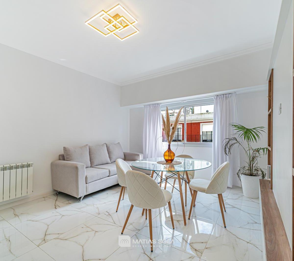 Departamento de 3 ambientes + escritorio a la calle con ventanal y balcón saliente