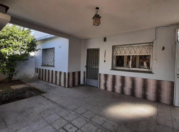 Casa · 72m² · 3 Ambientes · 1 Cochera