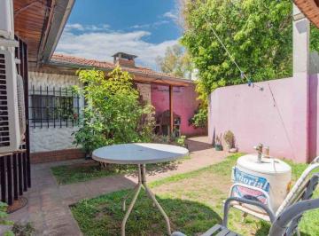 PH · 101m² · 3 Ambientes · 2 Cocheras · Venta PH 3 Amb Parrilla Jardin Cochera Hurlingham