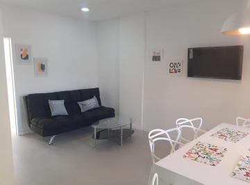 Departamento · 37m² · 2 Ambientes · Venta - Departamento en San Telmo 2 Ambientes con Doble Balcón