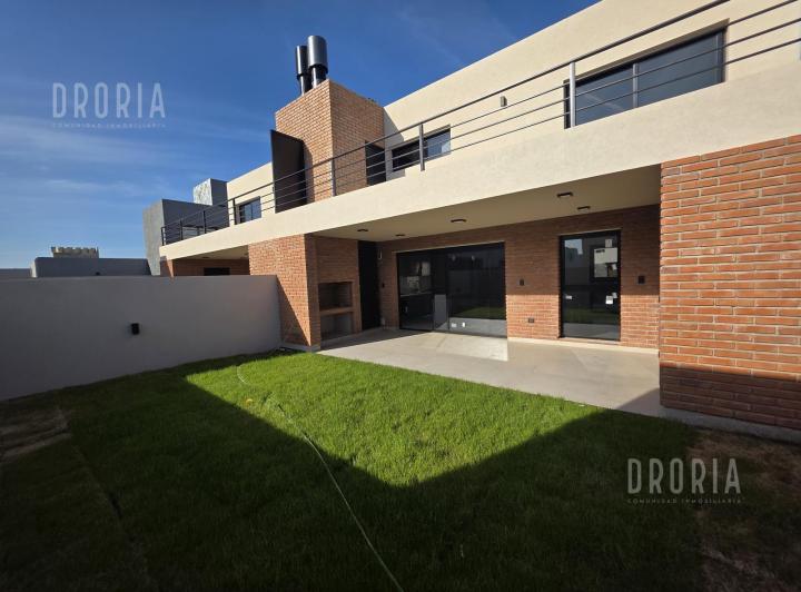 PH · 145m² · 4 Ambientes · 2 Cocheras