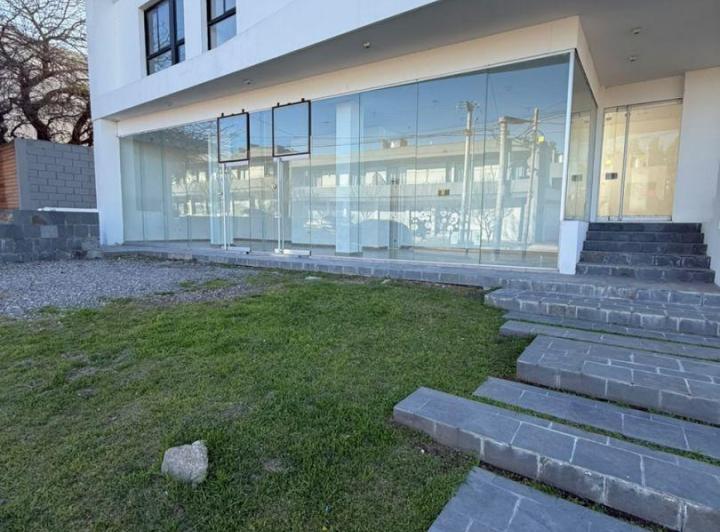 Local comercial · 60m²