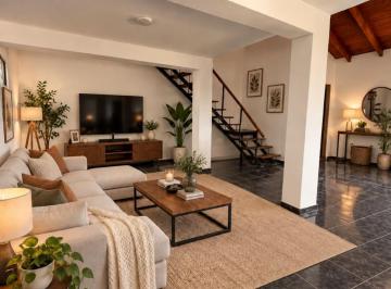 Casa · 480m² · 2 Ambientes · Venta Casa con Amplio Dormitorio Divisible con Jardín y Pileta, Pueblo Esther