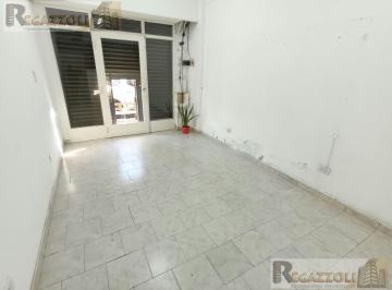 Local comercial · 28m² · Local en Ramos Mejia