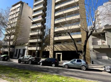 Departamento de 5 ambientes, La Plata · Departamento en Venta, 3 Dorm. Cochera y Amenities! en La Plata