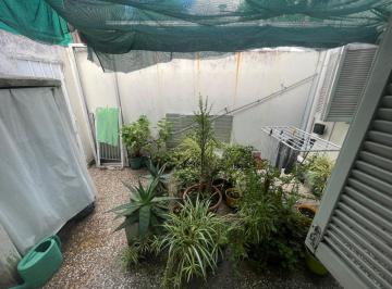Departamento de 3 ambientes, La Plata · Departamento de 56 m² con 2 Dorm. en Venta en San Carlos