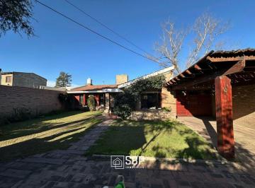SBP-SBP-353_2 · Vendo Casa 4 Dorm + Estudio | Pileta y Galería con Asador | Villa Belgrano