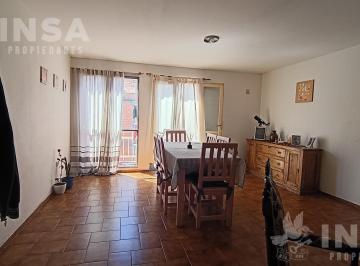 Departamento · 90m² · 5 Ambientes · Venta - Departamento - 4 Habitaciones - 1 Baño