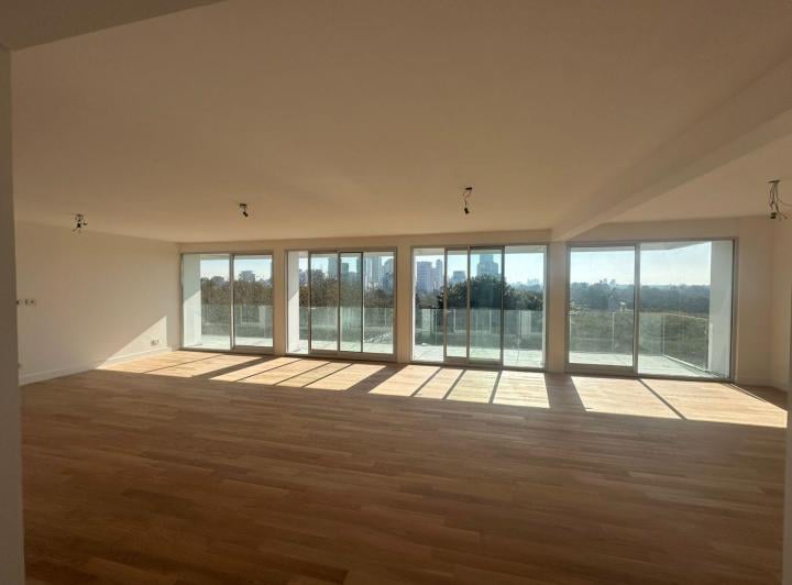 Departamento · 275m² · 5 Ambientes · 2 Cocheras