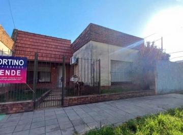 Casa de 3 ambientes, Lomas de Zamora · Casa Apto Vivienda Y/o Deposito