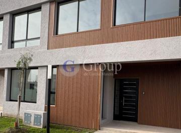 Casa · 121m² · 5 Ambientes · 2 Cocheras · Twin House en Venta en Springpark Pilar, Pilar, G. B. a. Zona Norte
