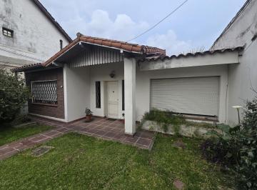 2 · Venta Casa 3 Ambientes en Villa Adelina