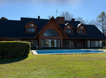 Casa · 350m² · 7 Ambientes · 4 Cocheras · Venta Casa San Diego 7 Ambientes Pileta y Parrilla