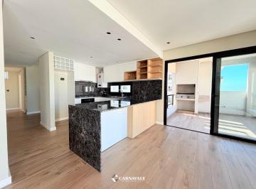 Departamento · 100m² · 4 Ambientes · 1 Cochera · Piso de 4 Ambientes en Playa Grande
