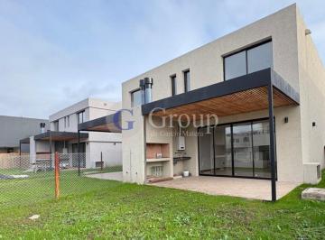 Casa · 121m² · 5 Ambientes · 1 Cochera · Twin House en Venta en Springpark Pilar, Pilar, G. B. a. Zona Norte
