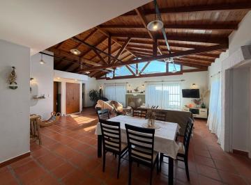 Casa · 176m² · 3 Ambientes · Casa en Venta - 3 Ambientes con Gran Patio - Fortunato de La Plaza - Mar del Plata