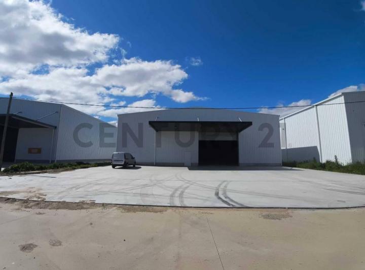 Bodega-Galpón · 850m² · 1 Ambiente