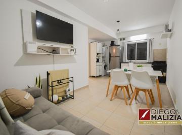 Departamento · 32ha · 2 Ambientes · 1 Cochera · Venta Departamento Dos Ambientes en Banfield