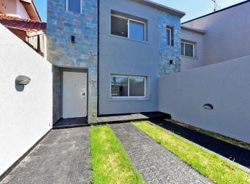Casa · 127m² · 3 Ambientes · 1 Cochera · Venta Casa 3 Amb Hurlingham a Estrenar Tipo Duplex