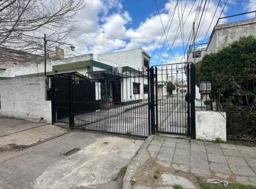 PH · 140m² · 5 Ambientes · 1 Cochera · Venta PH 5 Ambientes Adrogue Patio Terraza