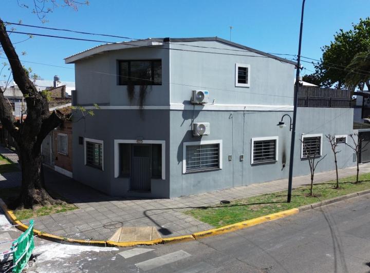 PH · 190m² · 4 Ambientes · 1 Cochera