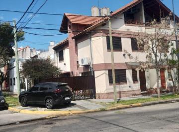 Casa de 5 ambientes, Vicente López · Chalet 3 Plantas Solido Estilo, 3 Dorm, Vestidor, Suite, Playroom, Parrilla - Apto Credito Bancario