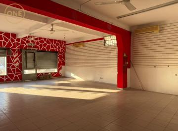 Local comercial · 244m² · 5 Ambientes · 4 Cocheras · Local y Departamento a La Venta