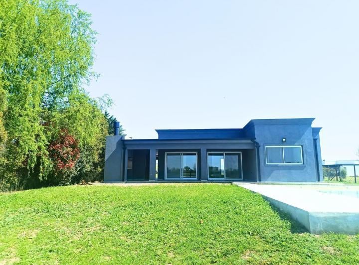 Casa · 195m² · 4 Ambientes · 2 Cocheras