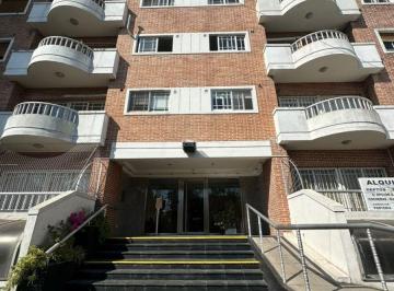 Departamento de 4 ambientes, La Matanza · Alquiler Departamento 4 Ambientes con Cochera, Sum, Terraza y Parrilla – Ramos Mejía