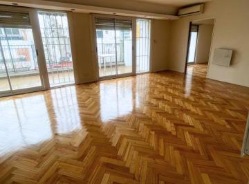 Excelente departamento en alquiler en edificio "Alefa", de muy buena categoría.
 · Depto 5 Amb con Dependencia, Balcón Terraza, Baulera, 2 Cocheras