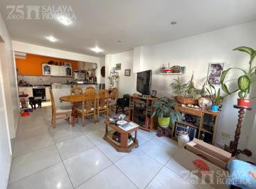 Departamento · 52m² · 3 Ambientes · Venta PH 3 Ambientes Entrada Independiente Patio Terraza Florida Este