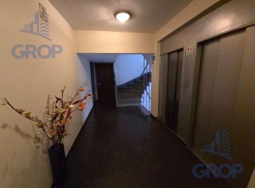 Oficina comercial · 36m² · 1 Ambiente · Venta. Oficina 36 m². Muy Luminosa. Zona Tribunales. Muy Buen Estado.